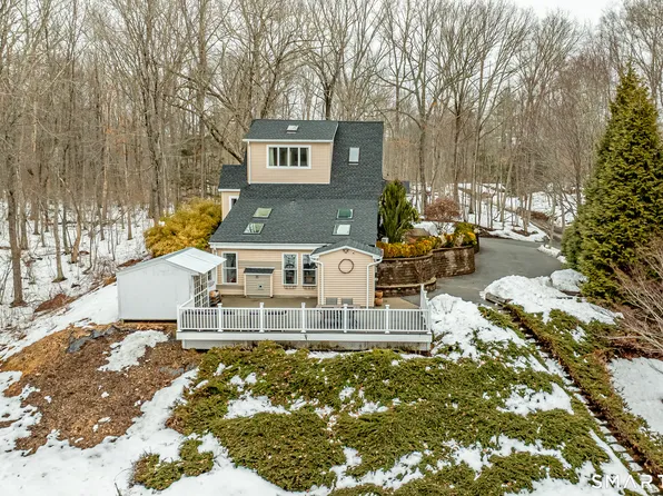 164 Paradise Drive, Brooklyn, CT 06234