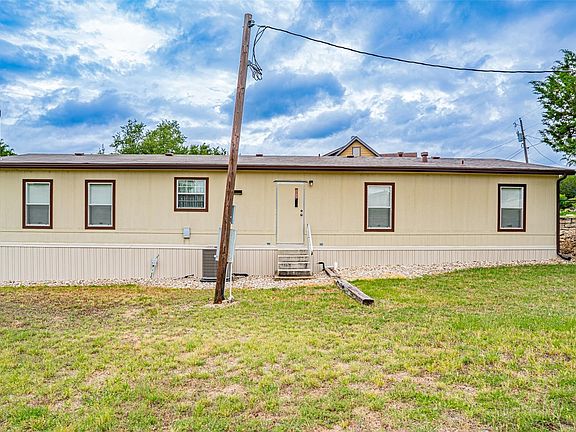 4th image of 2717 Creek Dr