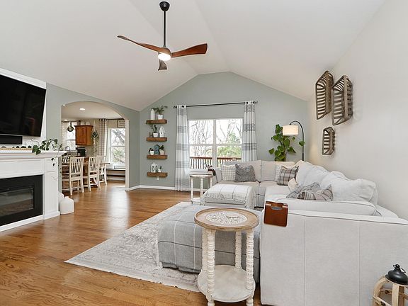 5th image of 1040 Highland Ridge Dr