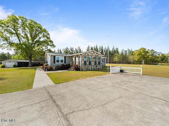 2nd image of 1292 Boyd Lake Road