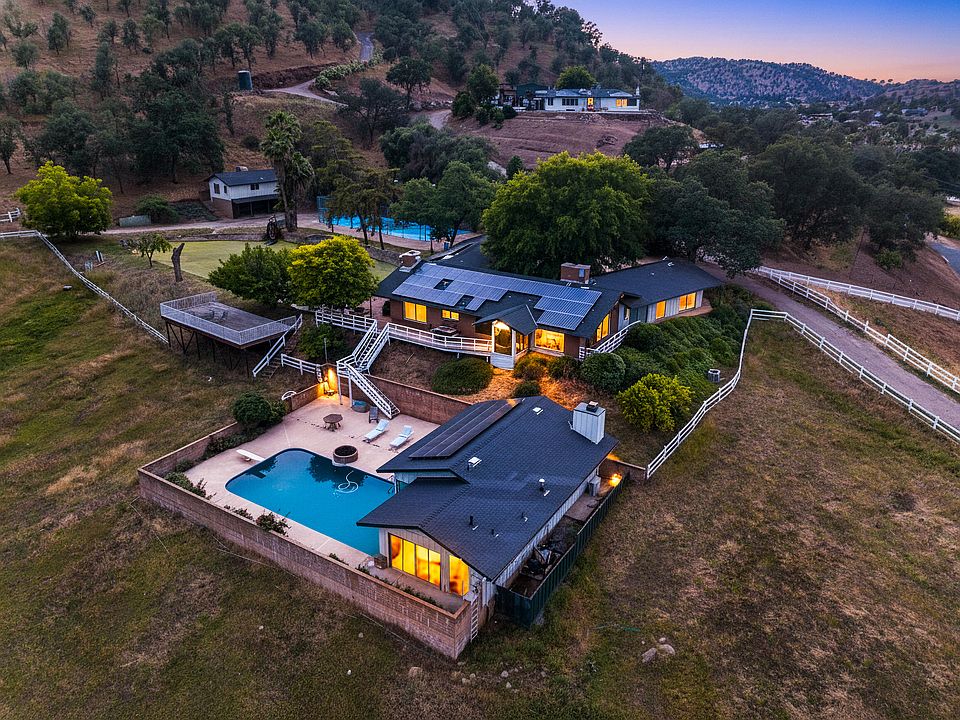 1st image of 33295 Globe Drive