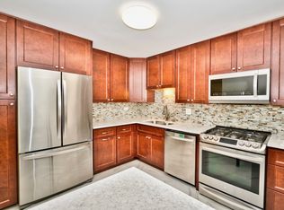 1206 E Fairview St APT 103, Arlington Heights, IL 60005