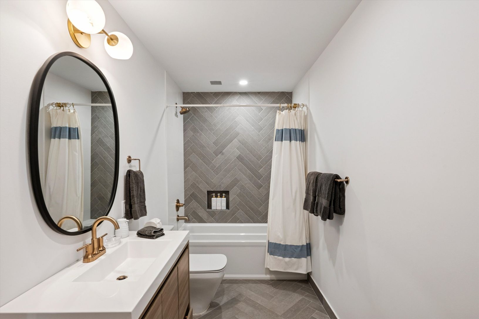 Second Floor Hallway Bathroom