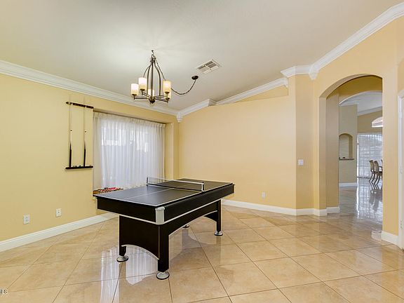 5th image of 2811 E Rockwood Dr