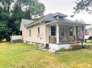 330 7th St, Prairie Du Sac, WI 53578