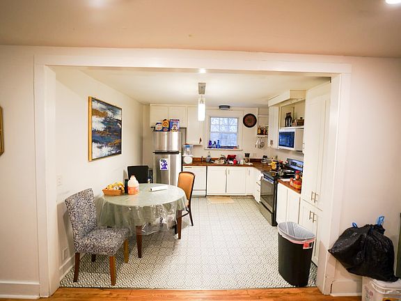 3rd image of 245 Welch Rd