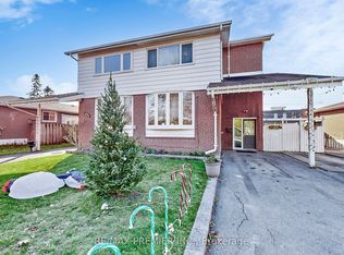 888 Krosno Blvd, Pickering, ON L1W1H4