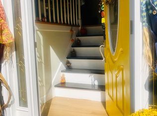 11 Malvern Rd, Norwood, MA 02062