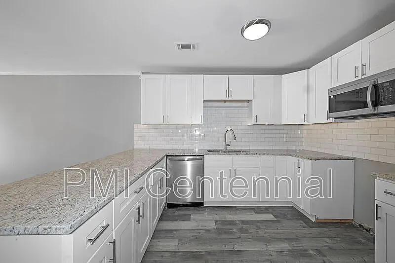 5569 Everglades Trl — Photo 4