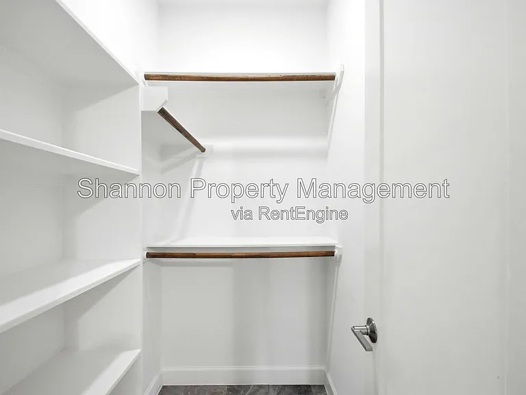 849 Fisher St #D — Photo 9