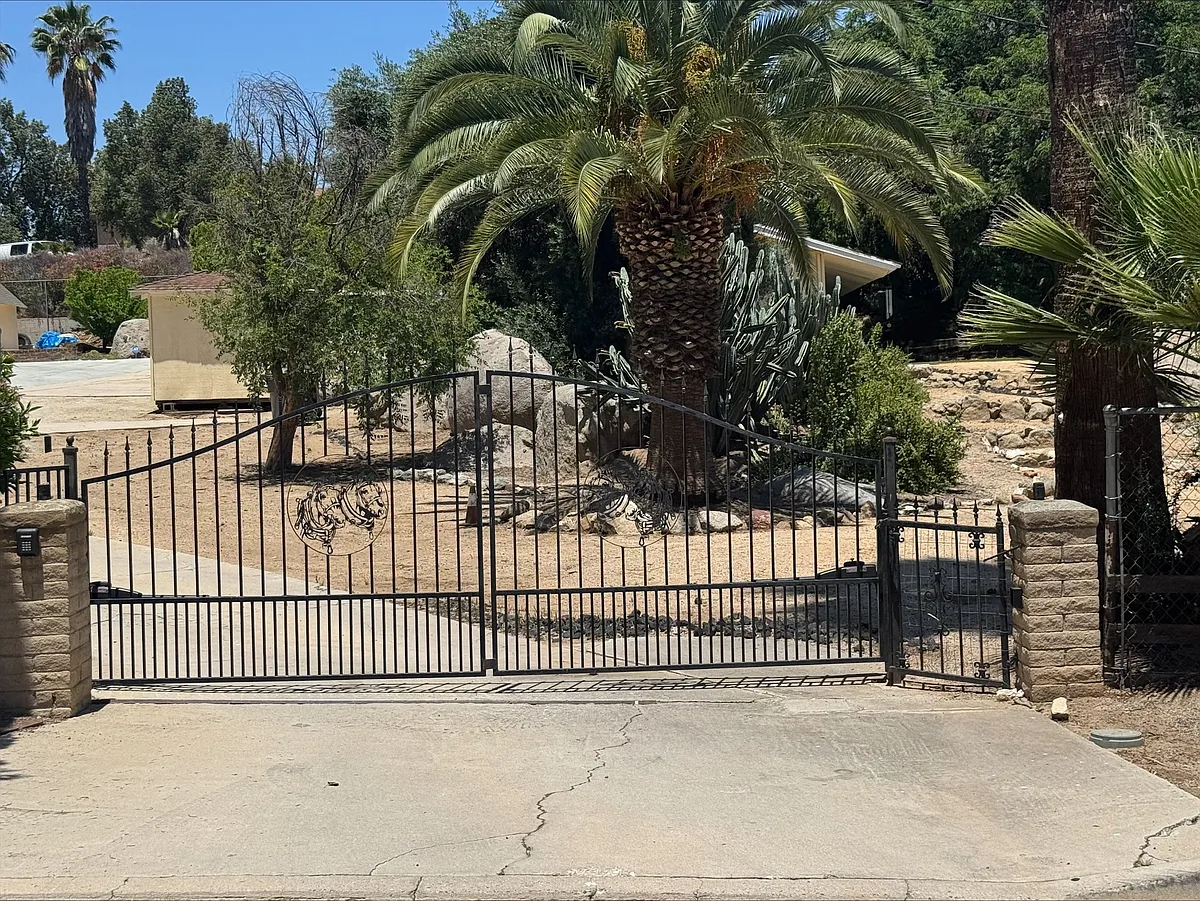 Gated Property (Electric) - 23922 Rhodes Ave #B