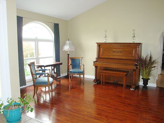 Dining Room Area