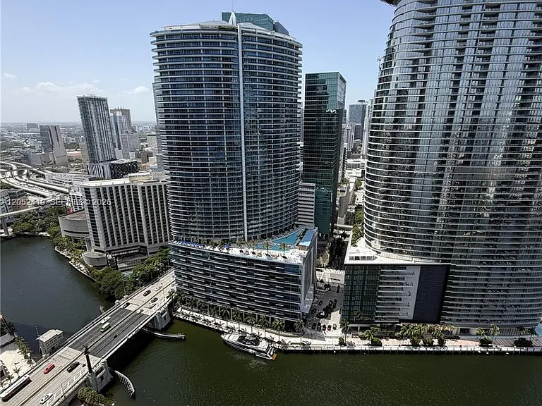 475 Brickell Ave #4008 — Photo 1