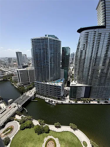475 Brickell Ave #4008 Photo 1