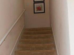 11608 Tomahawk Creek Pkwy APT E, Leawood, KS 66211