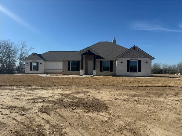 3245 Hunters Crossing Trl, Bryan, TX 77808