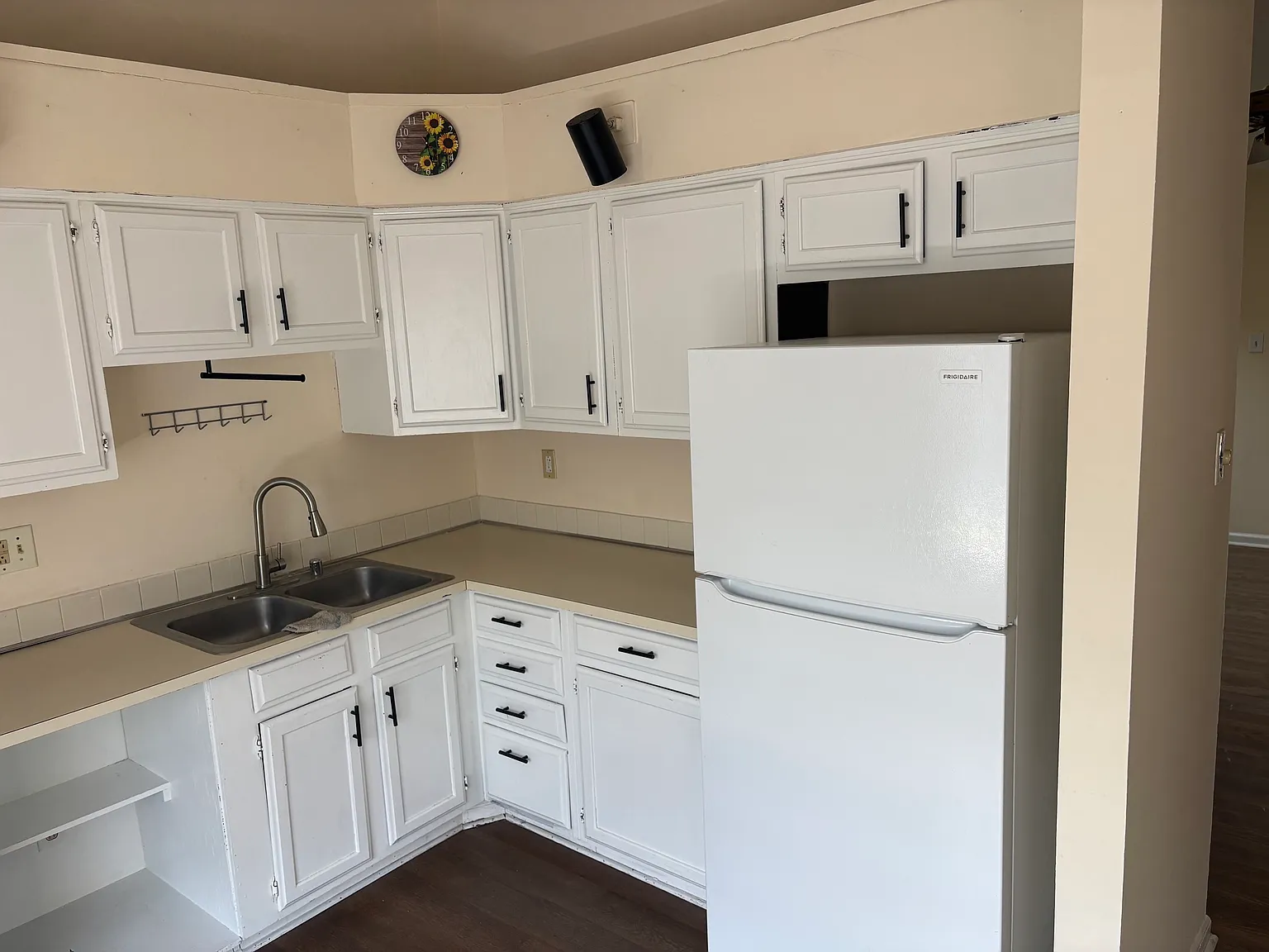 3 bed, 1217 sqft, $1,350 — Photo 4