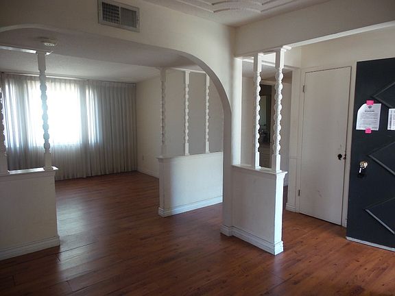 5th image of 10613 Cardigan Dr
