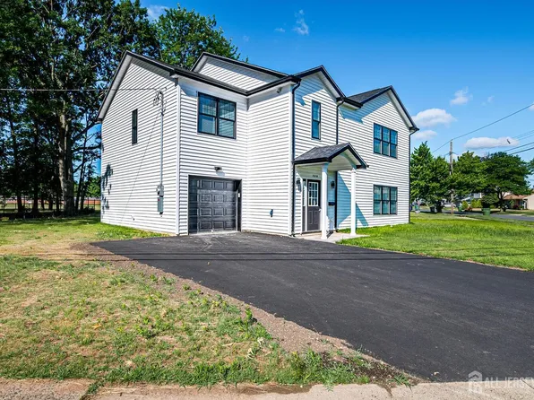 129 Winthrop Rd, Edison, NJ 08817