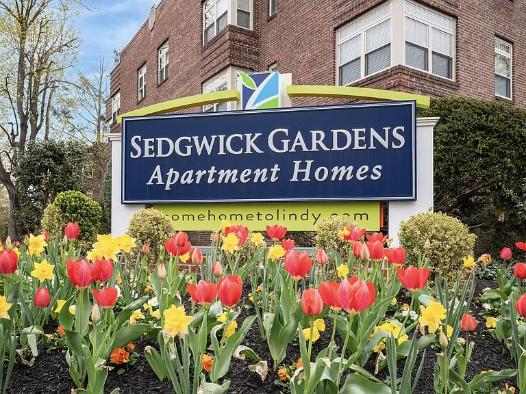 Sedgwick Gardens — Photo 15