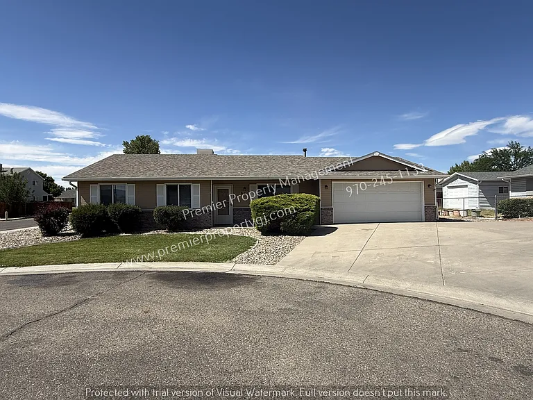 612 Round Table Rd — Photo 1