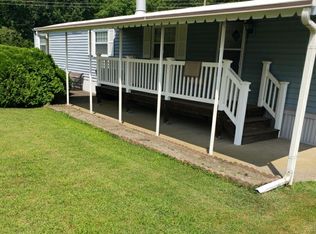 20 Maple Dr, Sicklerville, NJ 08081