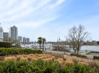 1288 Marinaside Cres #907, Vancouver, BC V6Z2W5