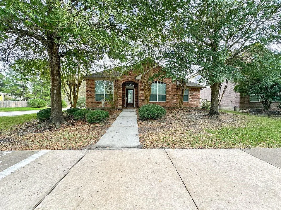 73 E Montfair Blvd
