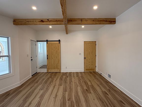 4th image of 1573 Belmar Rd APT 2