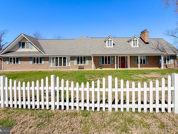 2nd image of 49716 Airedele Rd