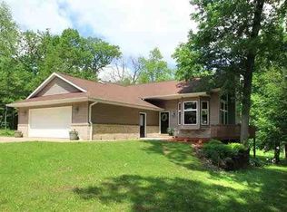 1821 Mehaffey Bridge Rd NE, Solon, IA 52333