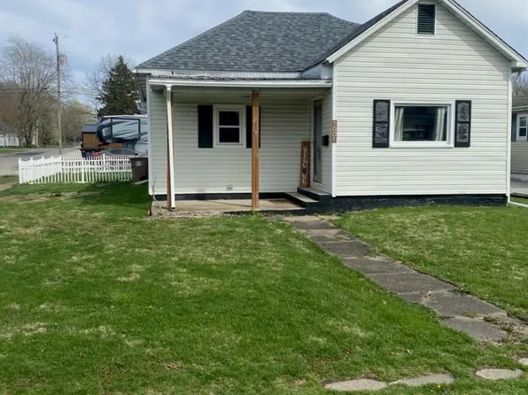 1001 S Macoupin St, Gillespie, IL 62033