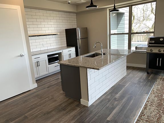 Community Kitchen, Eat-in