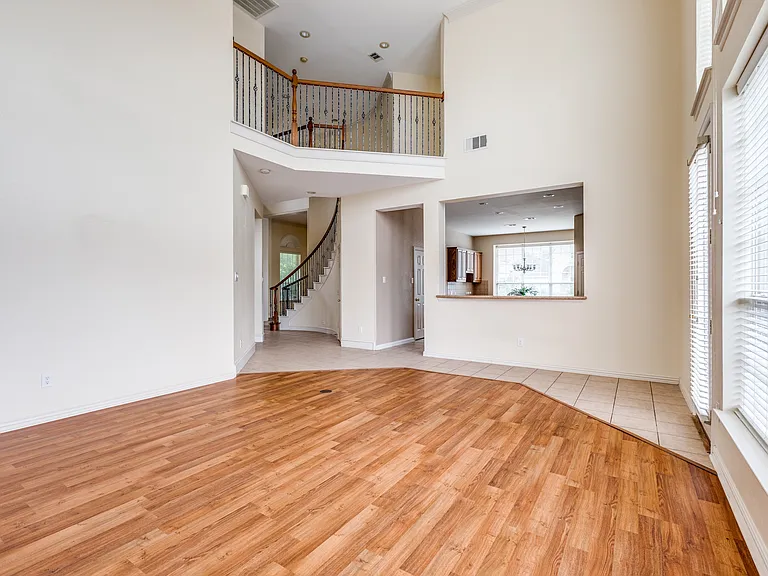 8701 Mandevilla Dr — Photo 9