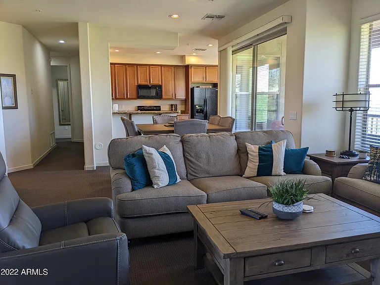 10260 E White Feather Ln #2017 — Photo 8
