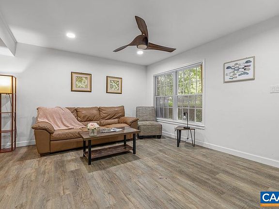 2nd image of 2527 Hydraulic Rd APT 50