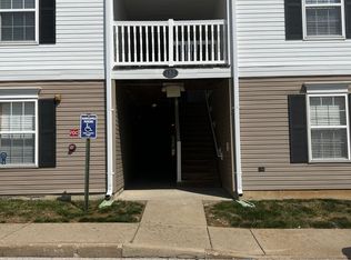 152 Brandy Mill Cir APT H, High Ridge, MO 63049