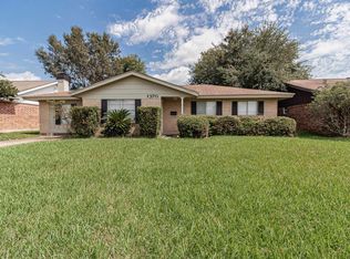 1370 Elsie Ln, Bridge City, TX 77611