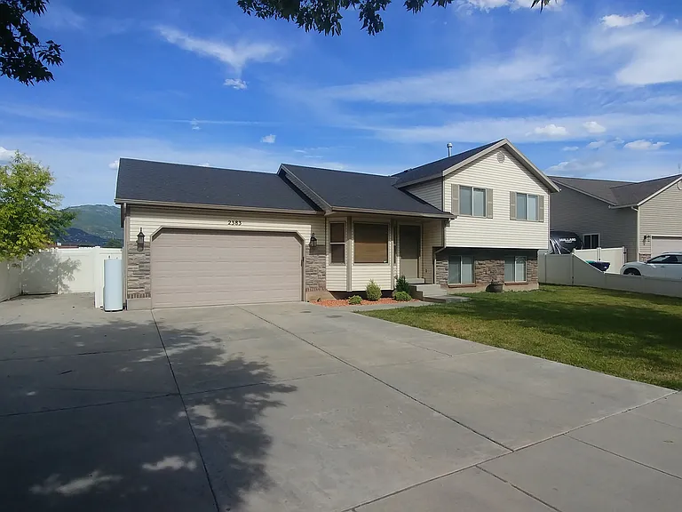 2383 S 1350 W — Photo 1