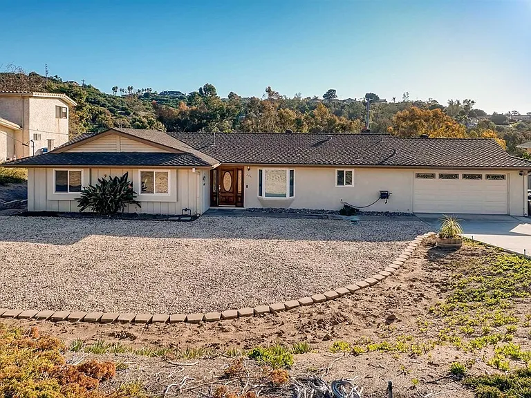 296 Camino Elevado — Photo 4