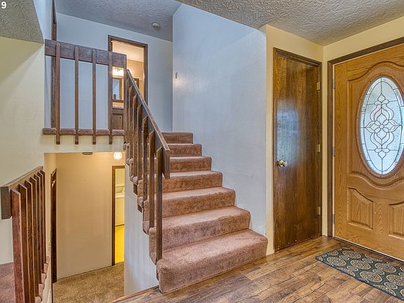 4th image of 11918 SE 15th St