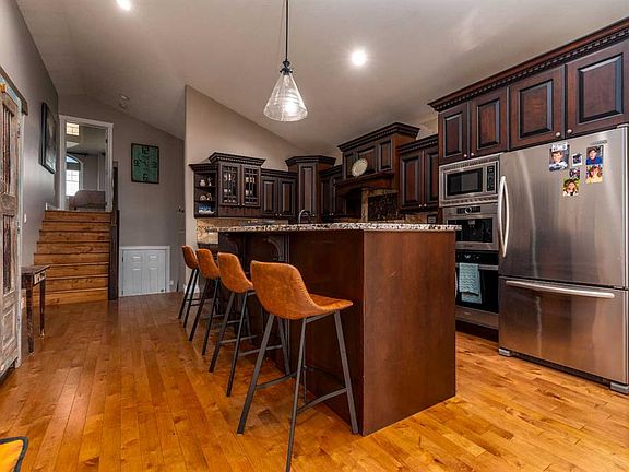 3rd image of 1306 E 52c Ave