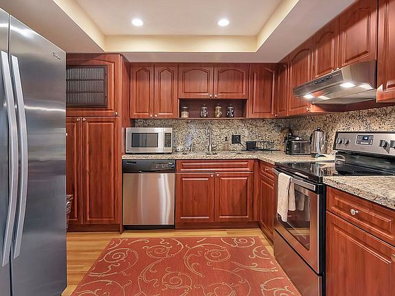 4th image of 2801 NE 183rd St APT 509W