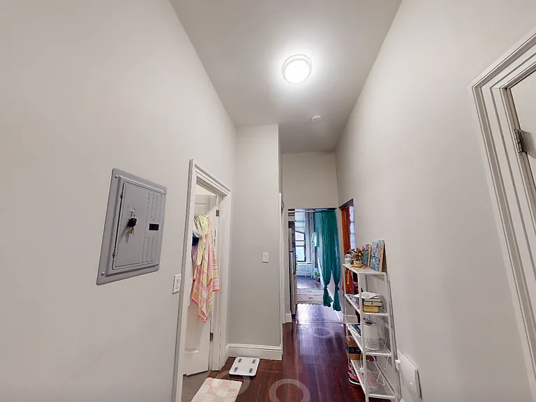 10 Sewall Ave #1 — Photo 3