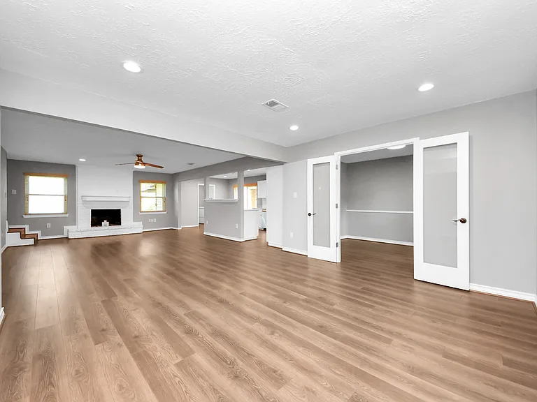25603 Pine Acres Cir — Photo 3