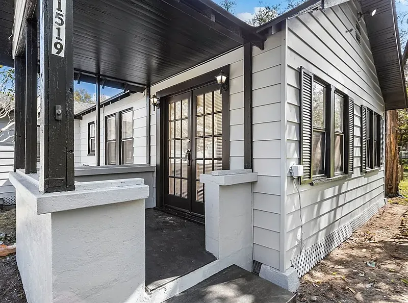 3 bed, 2.0 bath, 900 sqft, $2,095 — Photo 3