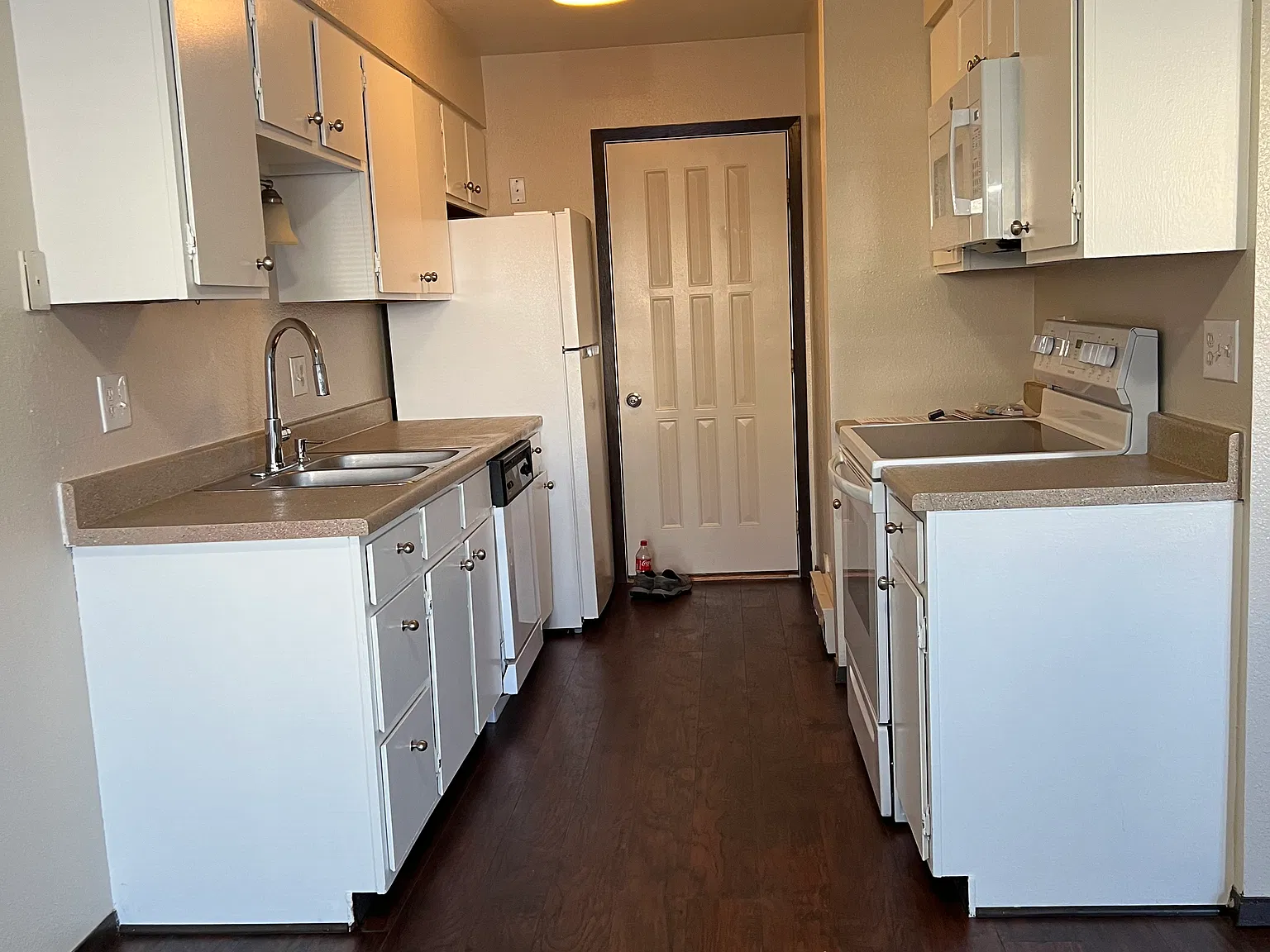 2 bed, 2.5 bath, 1178 sqft, $1,200 — Photo 3
