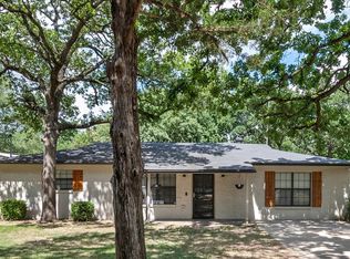 645 Timber Rd, Burleson, TX 76028