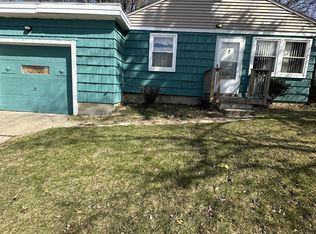 1929 Rookwood Rd, Cleveland, OH 44112