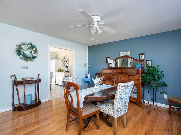 2nd image of 3256 Simmons Dr